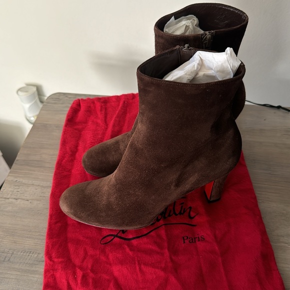 CHRISTIAN LOUBOUTIN - Picture 1 of 11